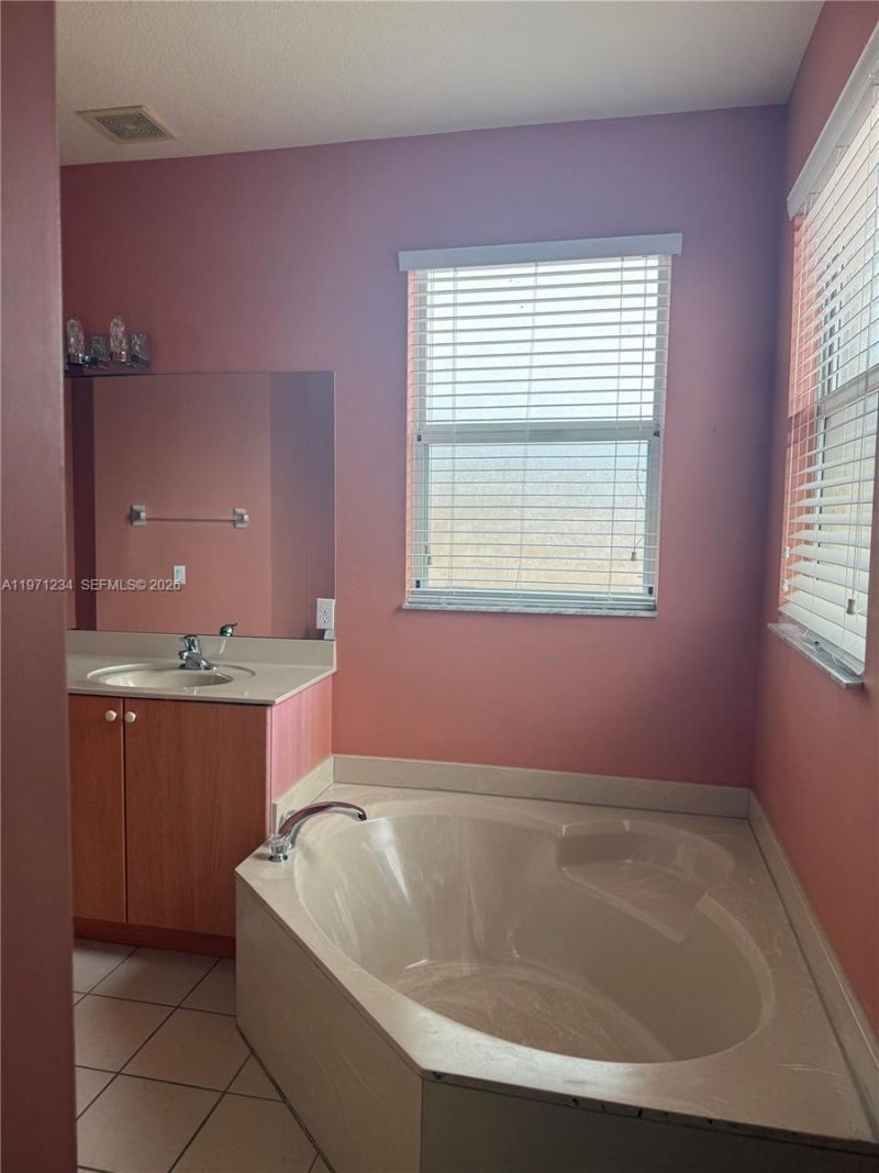 3951 NE 13th Dr, Homestead, FL 33033 Photo