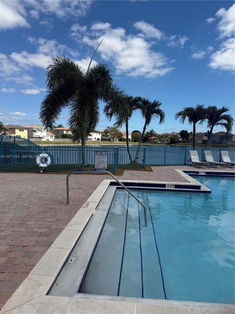 3951 NE 13th Dr, Homestead, FL 33033 Photo