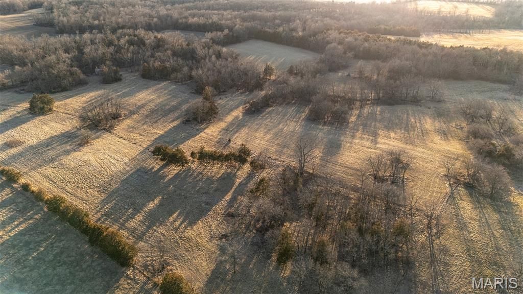 48883 Huntington Lane , New London, MO 63459 Main Photo