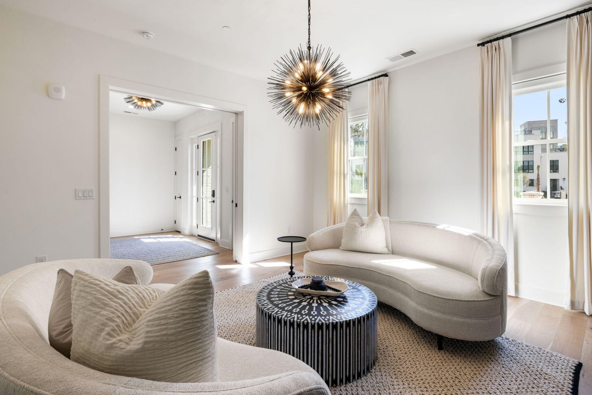 508 Helmsman Street Photo 10