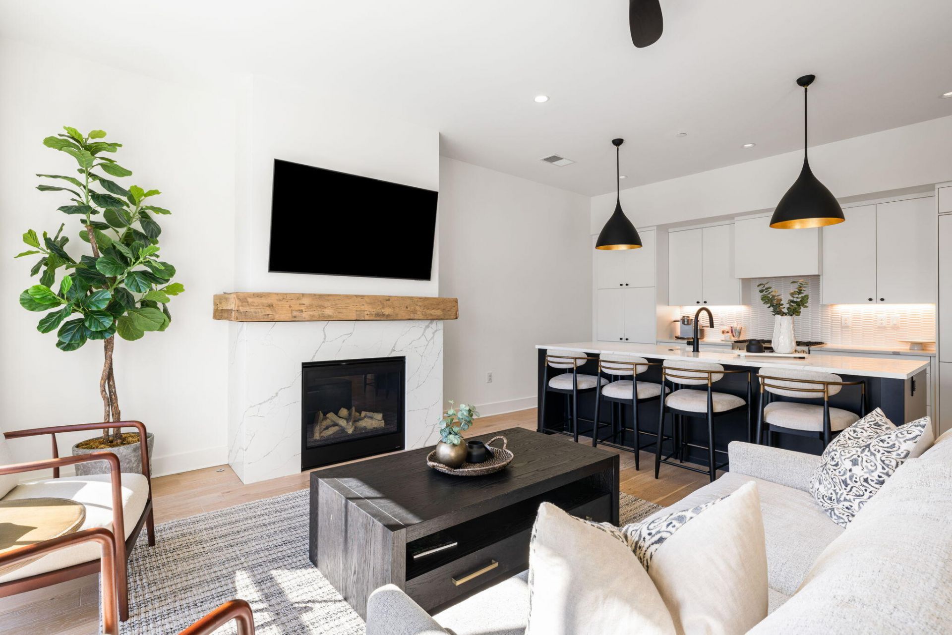 508 Helmsman Street Photo 14