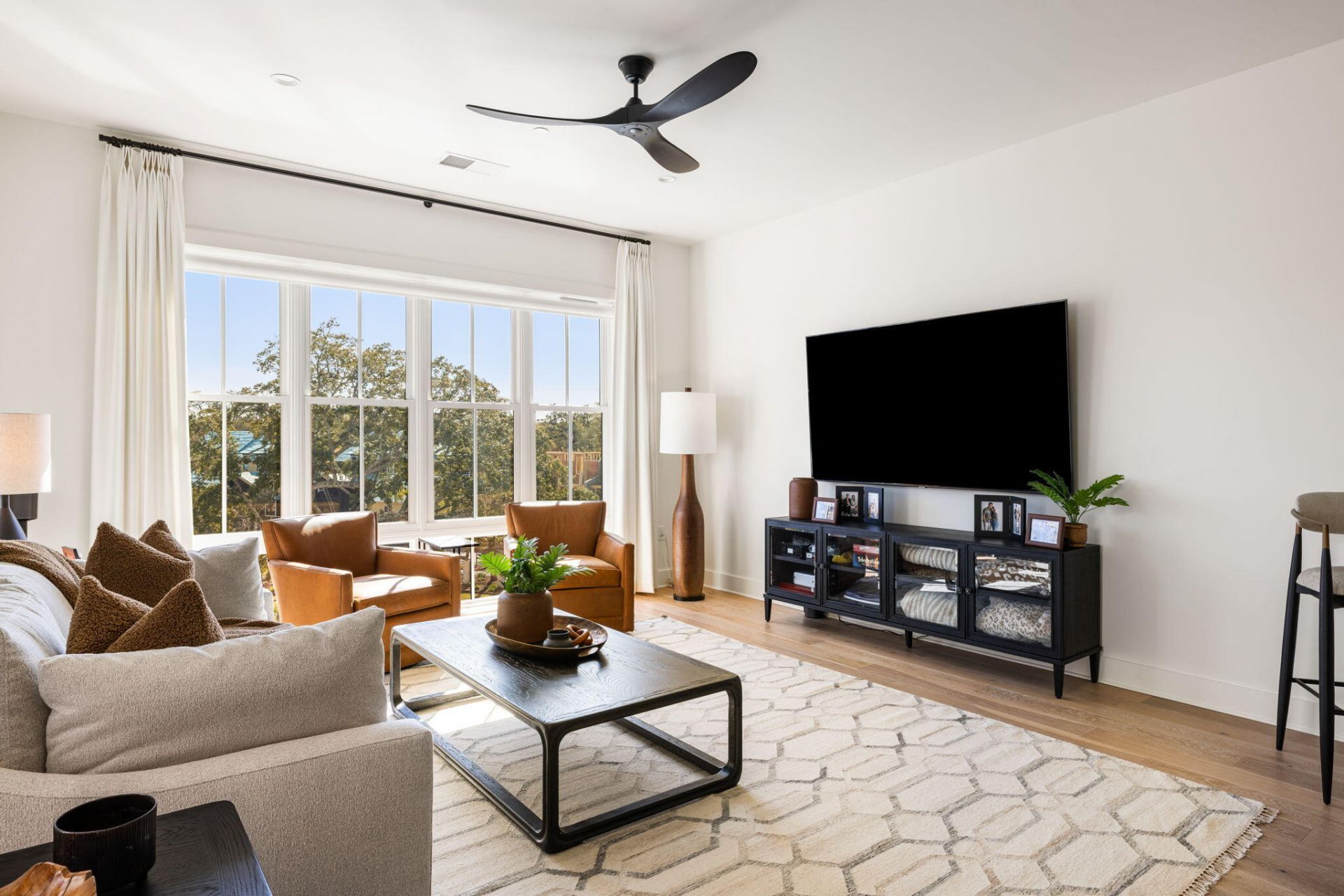 508 Helmsman Street Photo 18