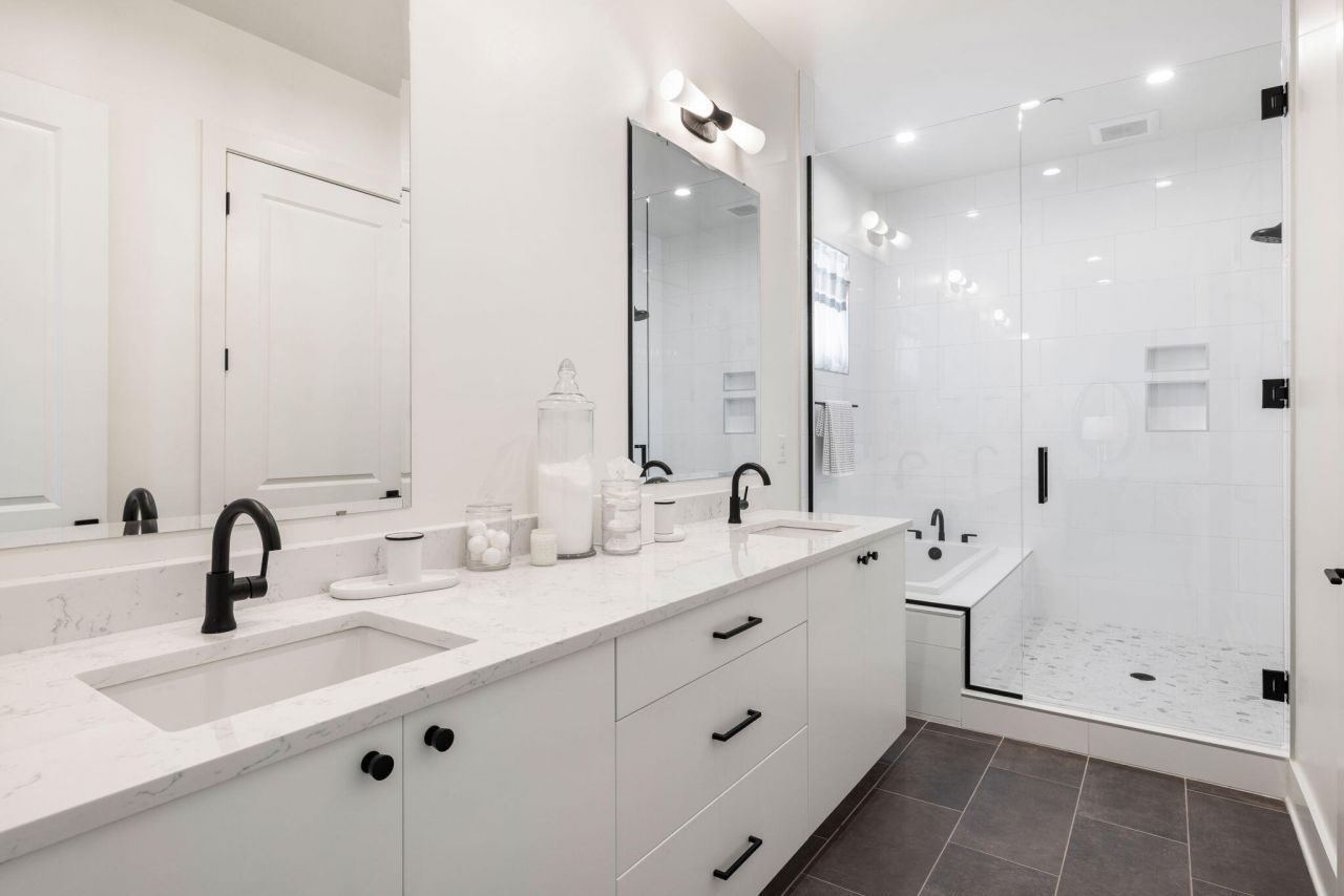 508 Helmsman Street Photo 24