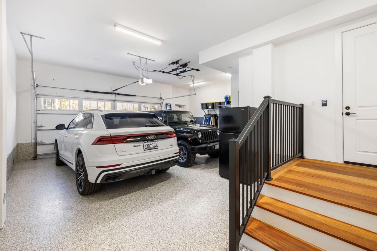 508 Helmsman Street Photo 32