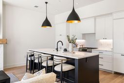 508 Helmsman Street photo 4