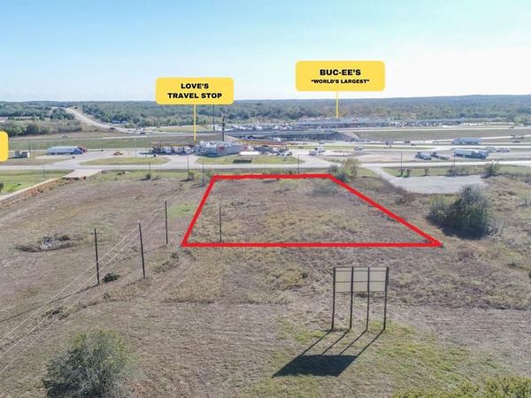TBD Hwy 90 Highway, Luling, TX 78648