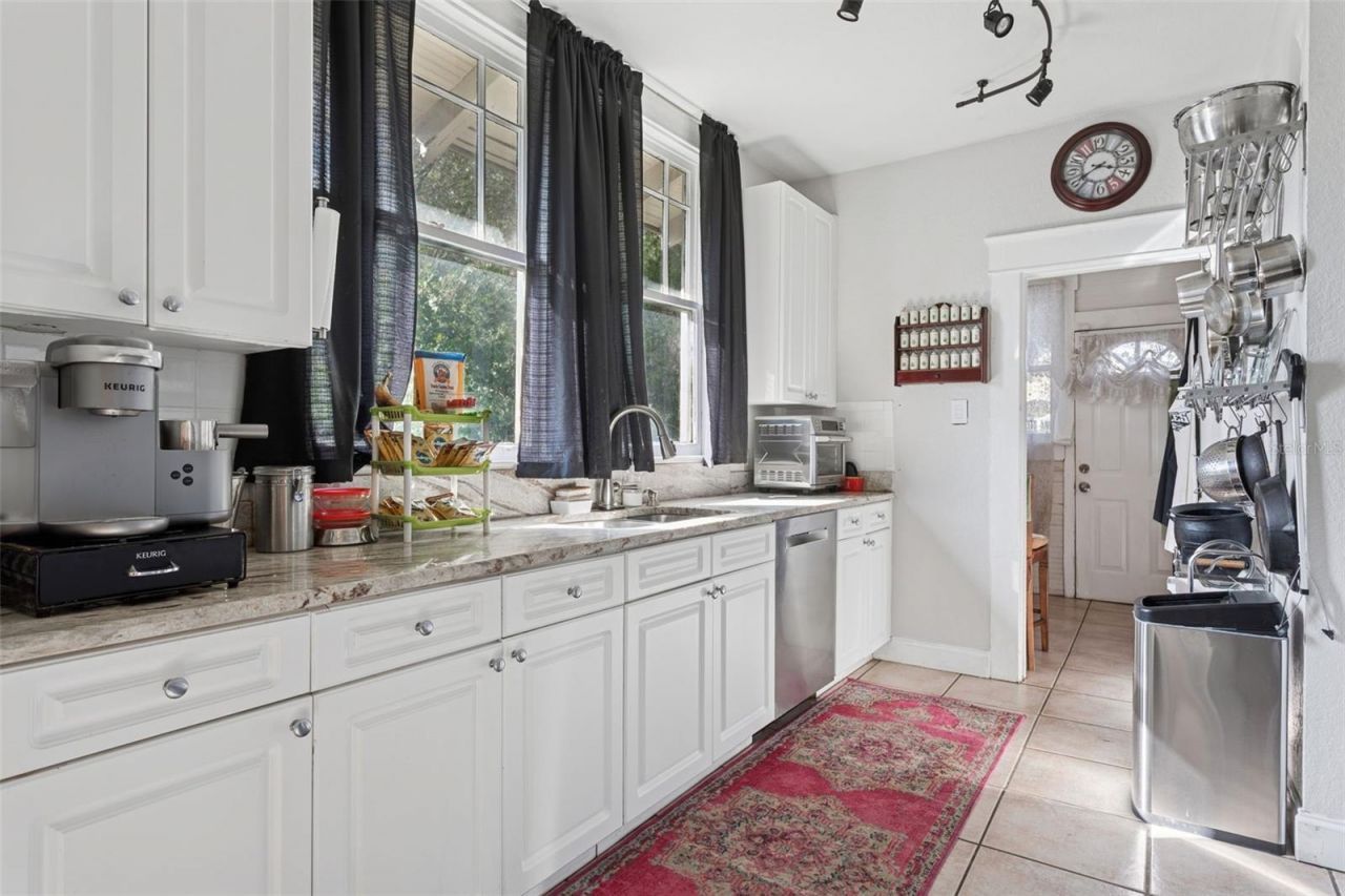 1018 E Columbus Drive , Tampa, FL 33605 Photo