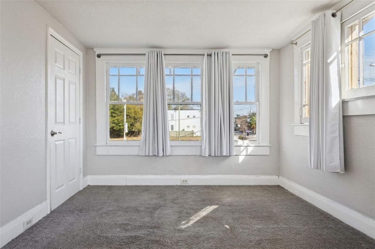 1018 E Columbus Drive , Tampa, FL 33605 Photo