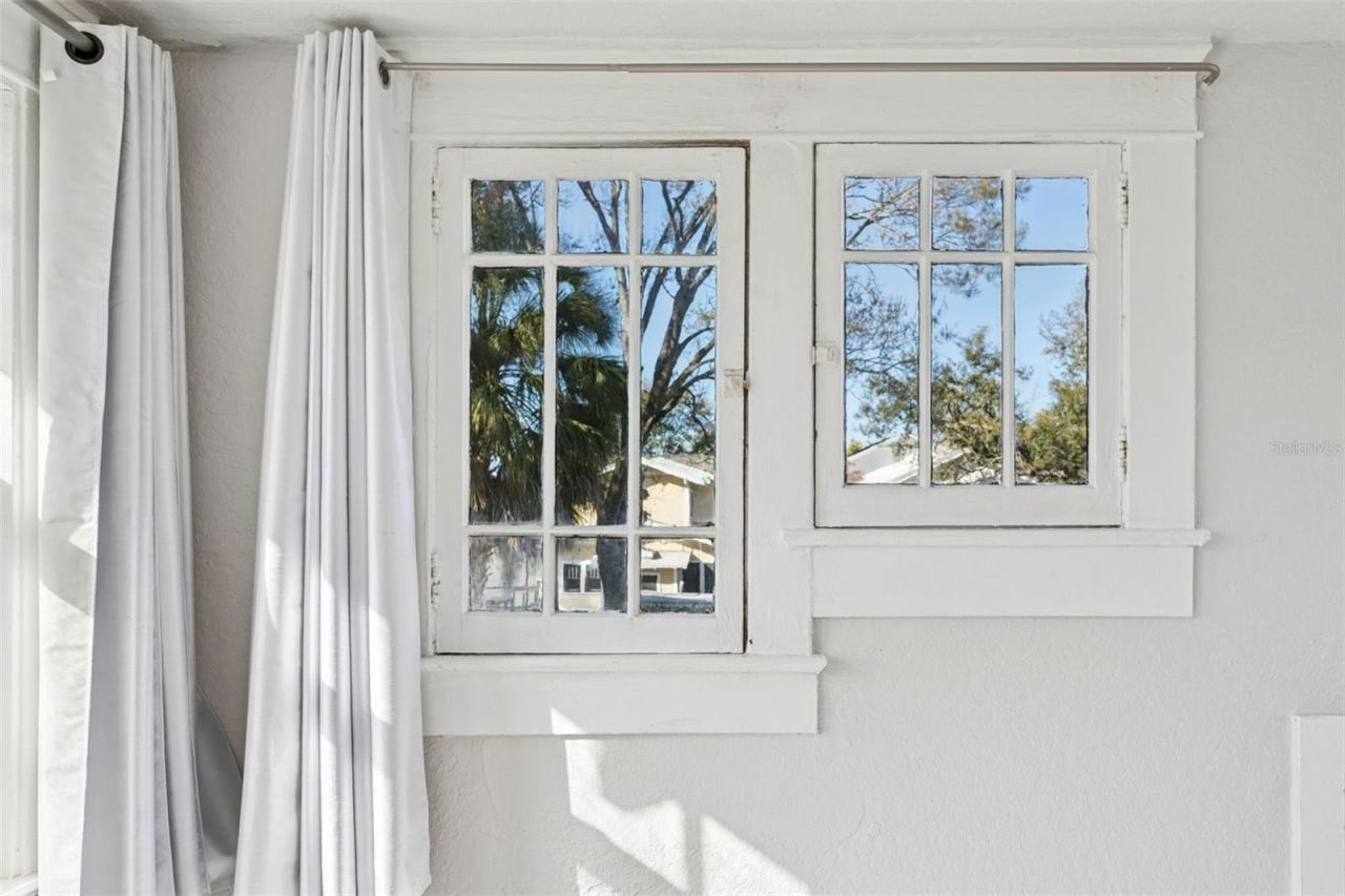 1018 E Columbus Drive , Tampa, FL 33605 Photo