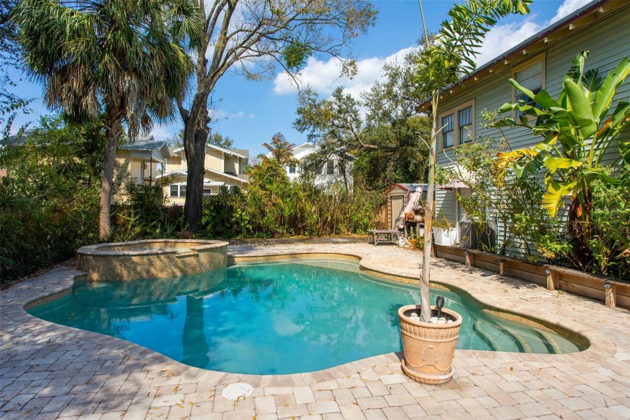 1018 E Columbus Drive , Tampa, FL 33605 Photo