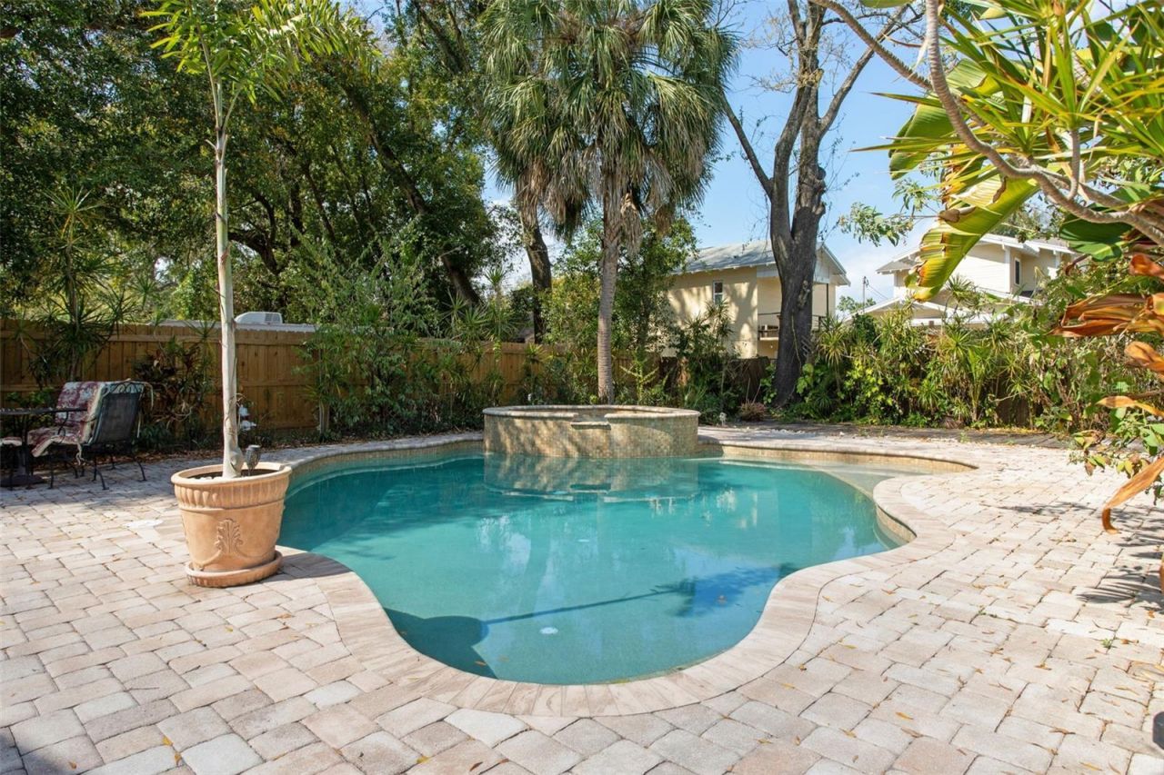 1018 E Columbus Drive, Tampa, FL 33605 Photo