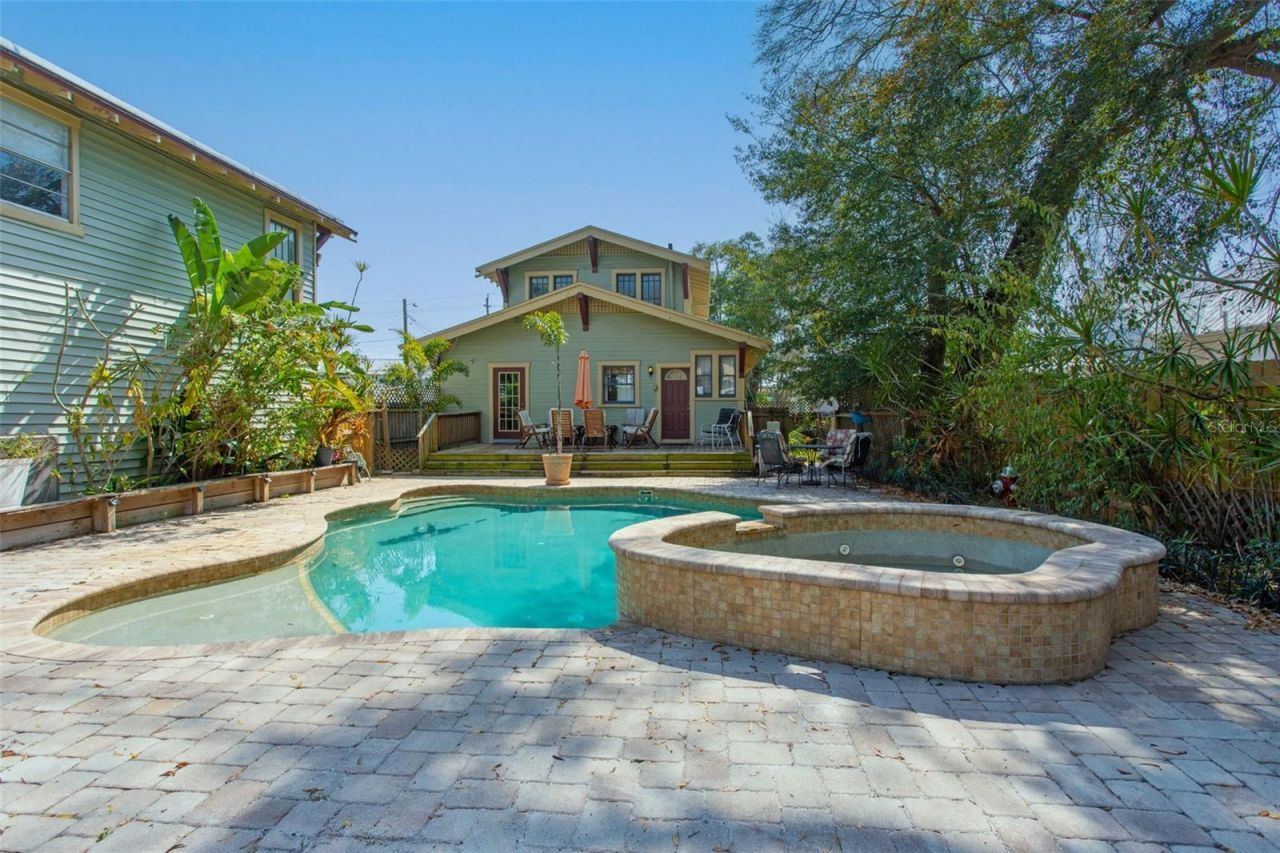 1018 E Columbus Drive , Tampa, FL 33605 Photo