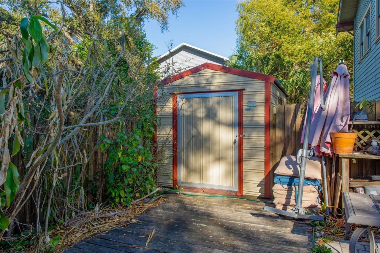 1018 E Columbus Drive , Tampa, FL 33605 Photo