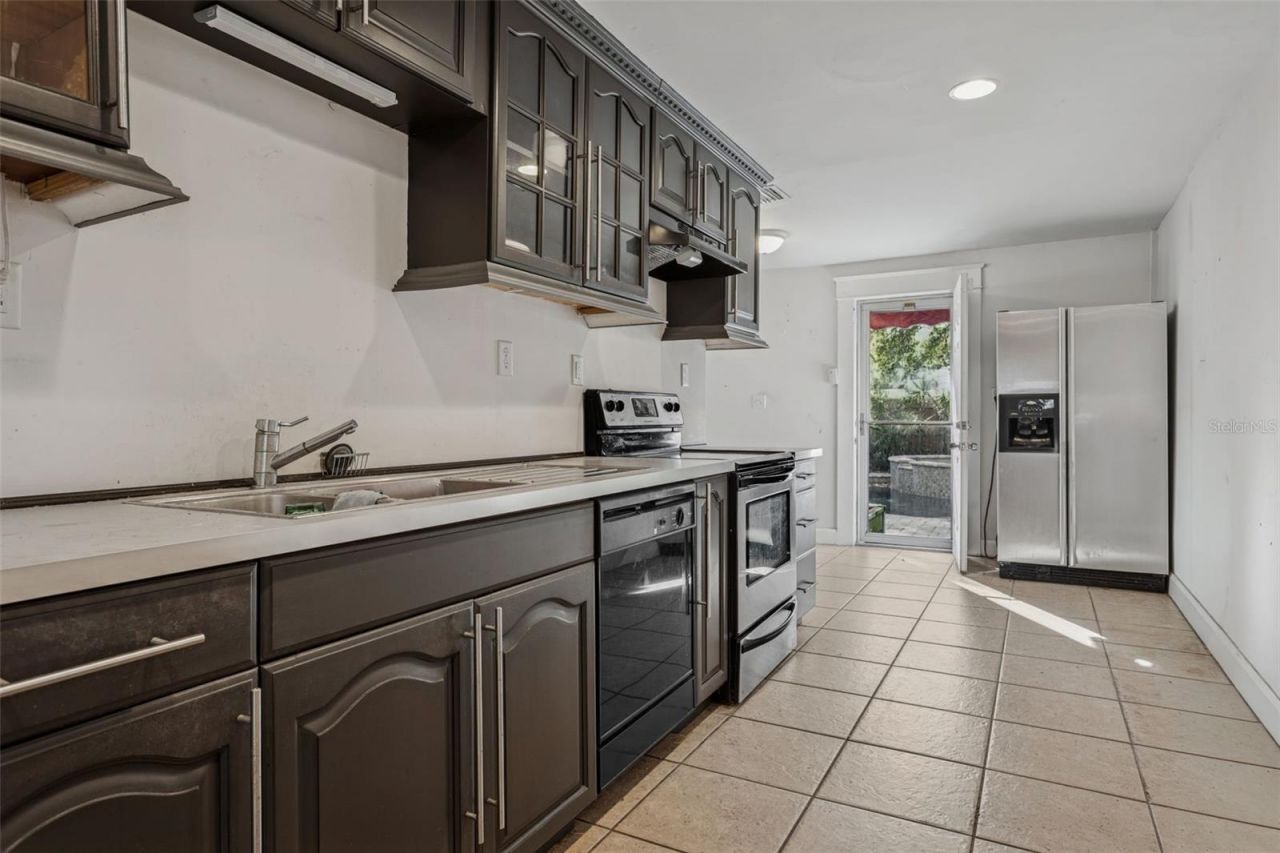 1018 E Columbus Drive , Tampa, FL 33605 Photo