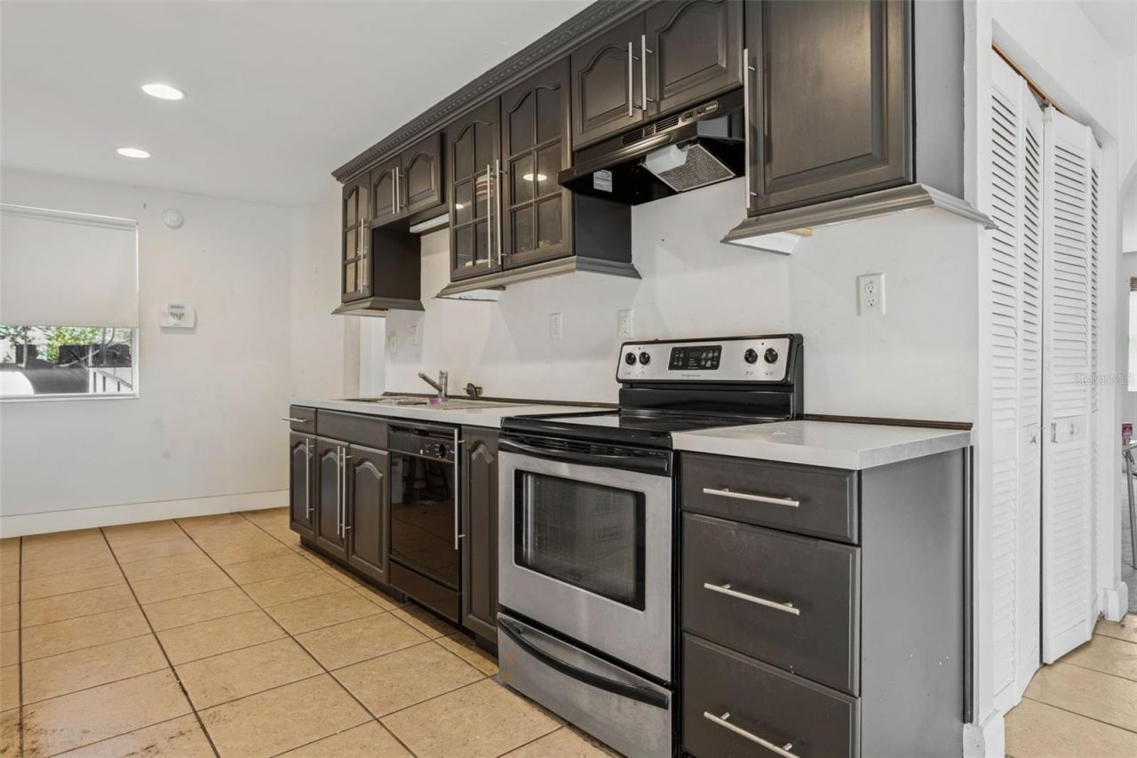 1018 E Columbus Drive, Tampa, FL 33605 Photo