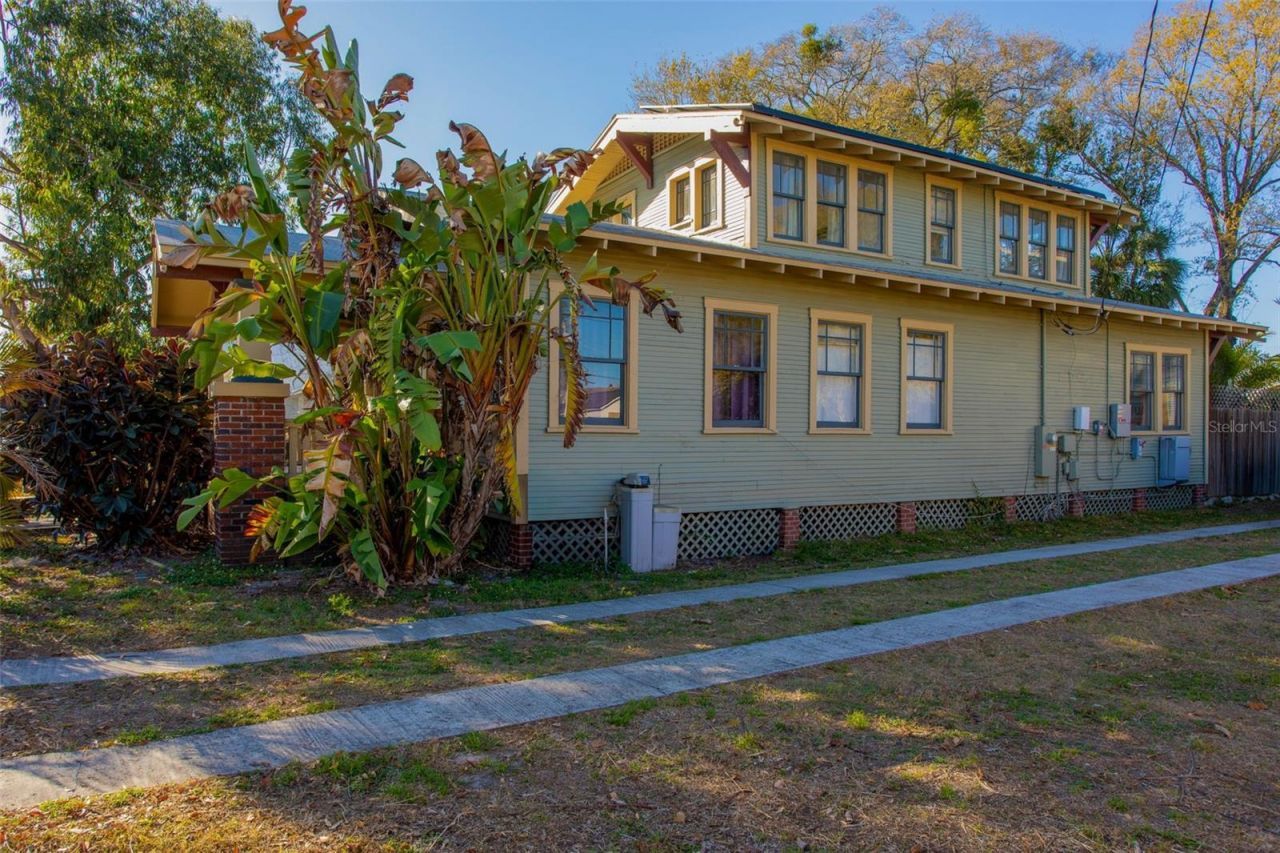 1018 E Columbus Drive , Tampa, FL 33605 Photo