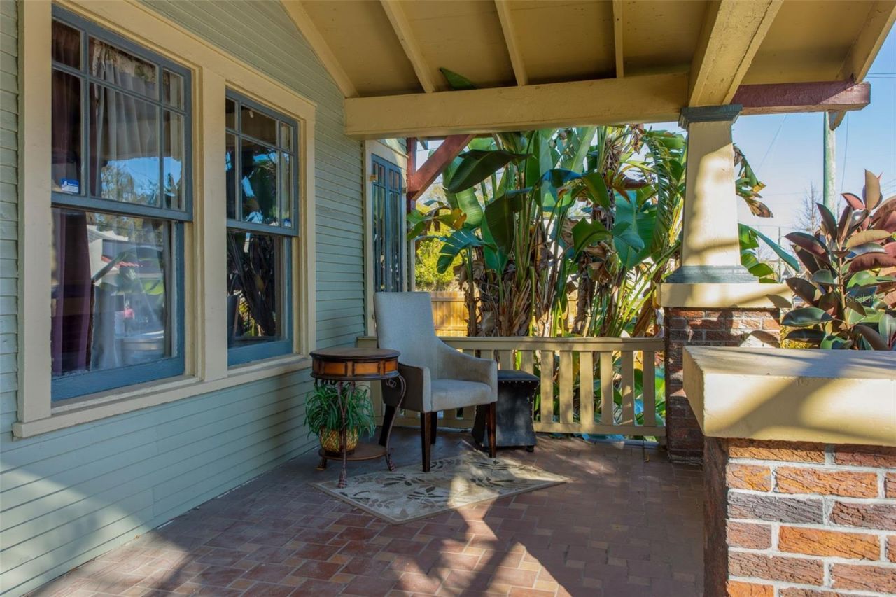 1018 E Columbus Drive, Tampa, FL 33605 Photo