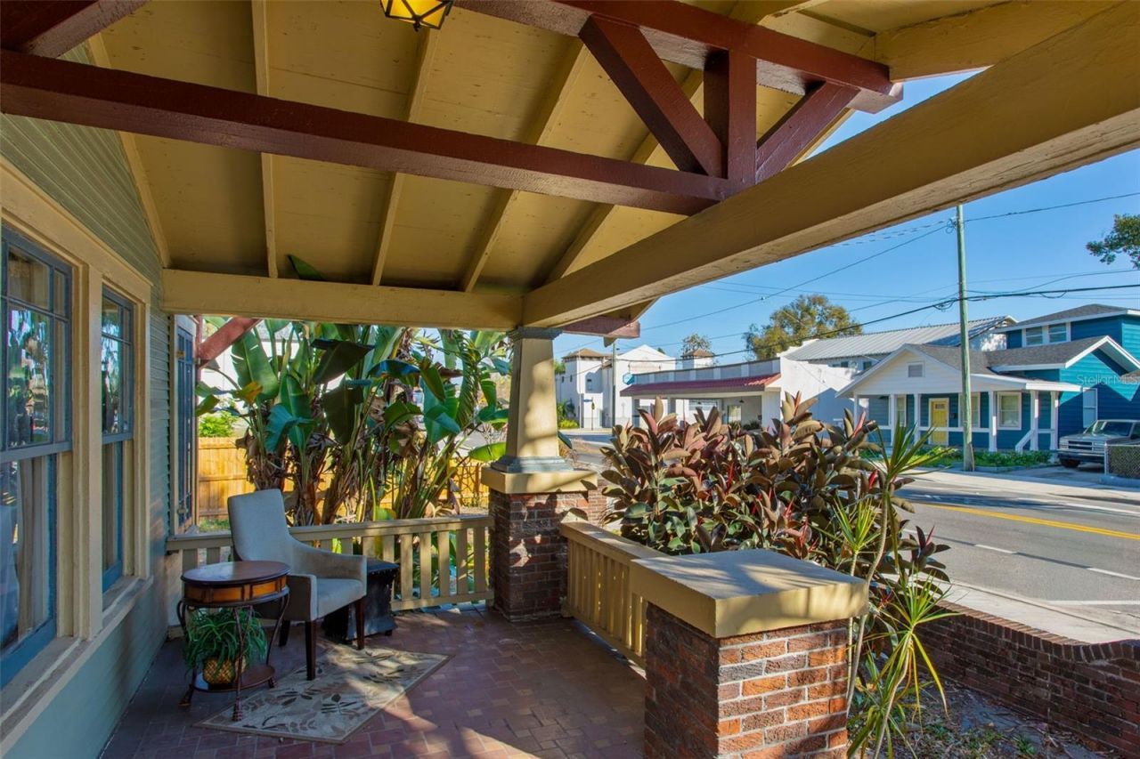 1018 E Columbus Drive, Tampa, FL 33605 Photo