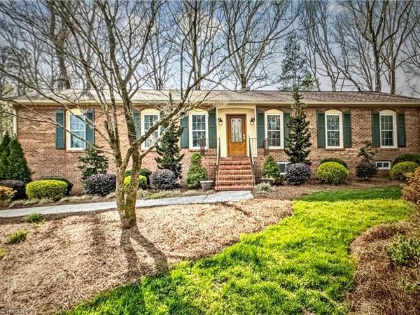 510 Merrybrook Court, Clemmons, NC 27012