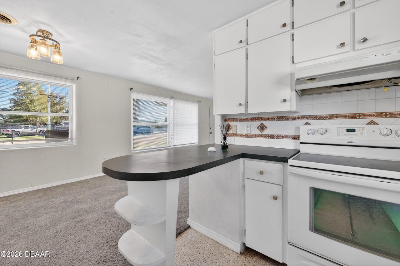 123 W Ocean Avenue, Edgewater, FL 32132 Photo