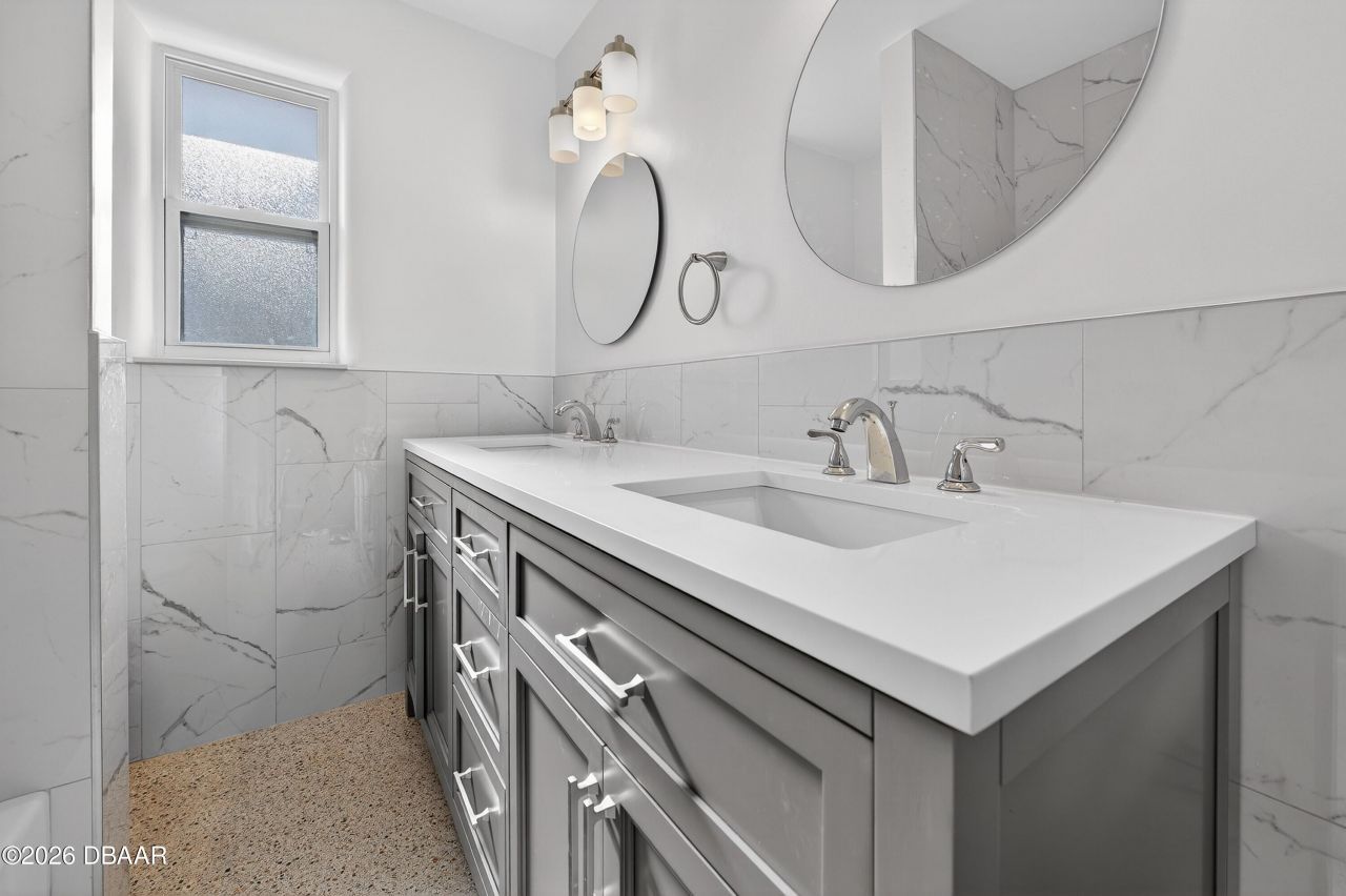 123 W Ocean Avenue, Edgewater, FL 32132 Photo