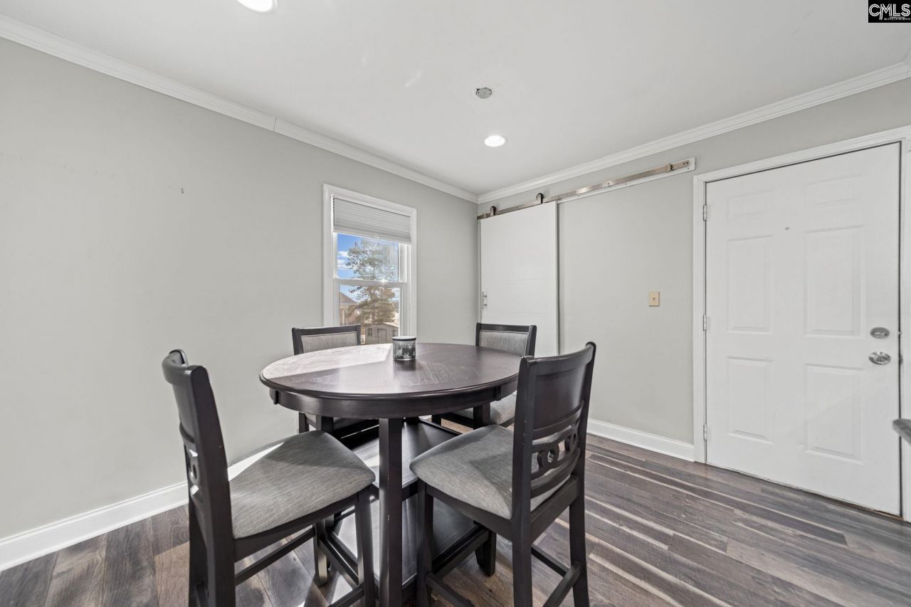 111 Berry Street Photo 11