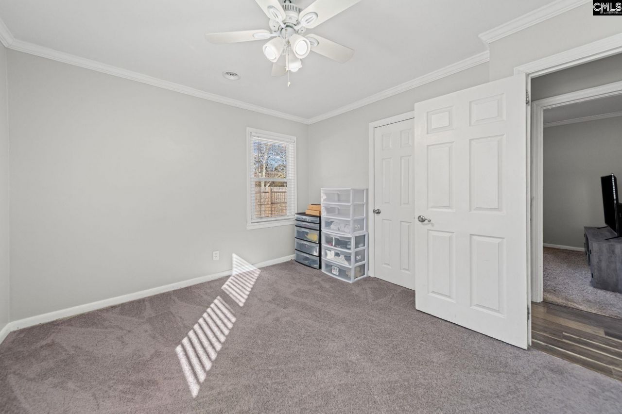 111 Berry Street Photo 14