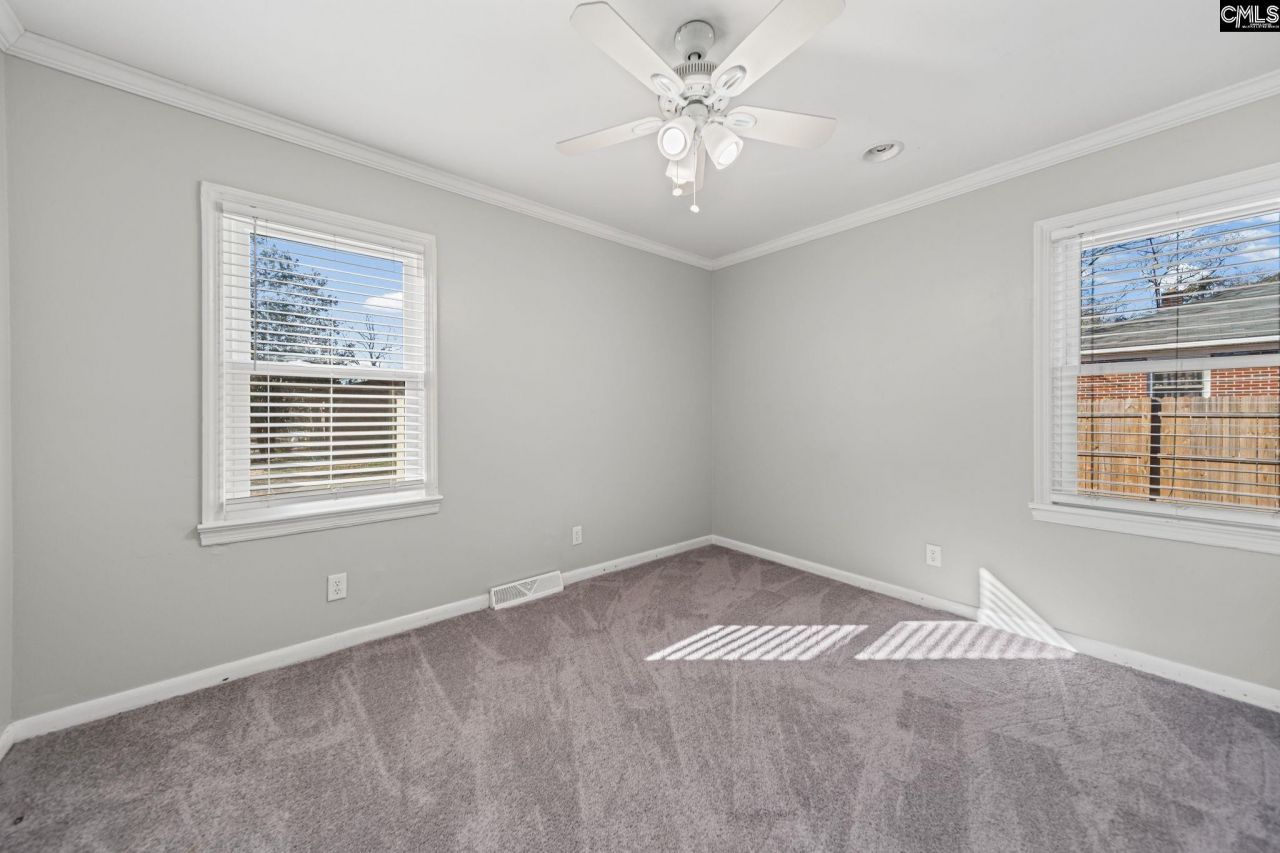 111 Berry Street Photo 15