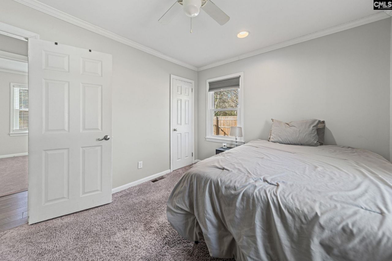 111 Berry Street Photo 16