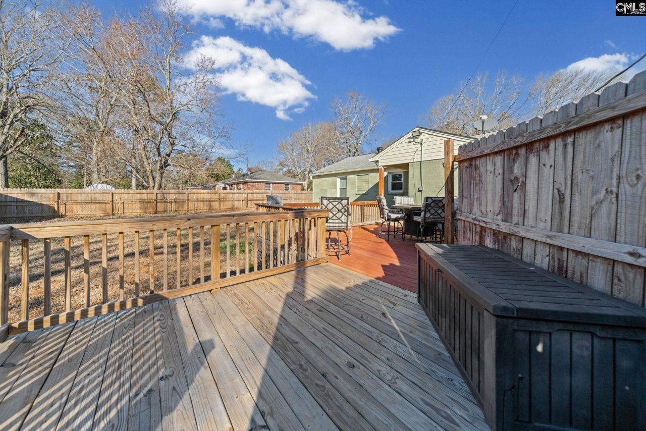 111 Berry Street Photo 20
