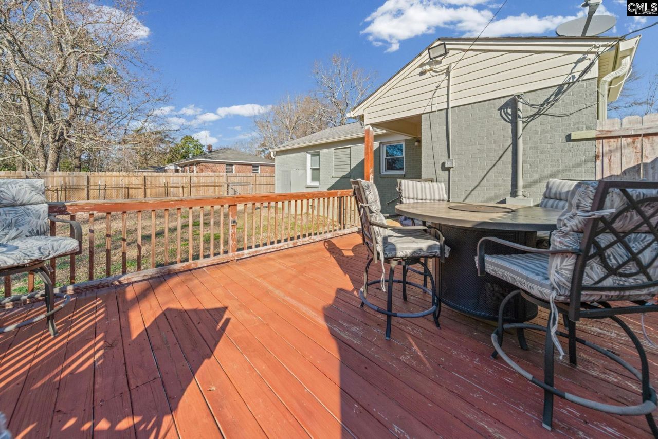 111 Berry Street Photo 22
