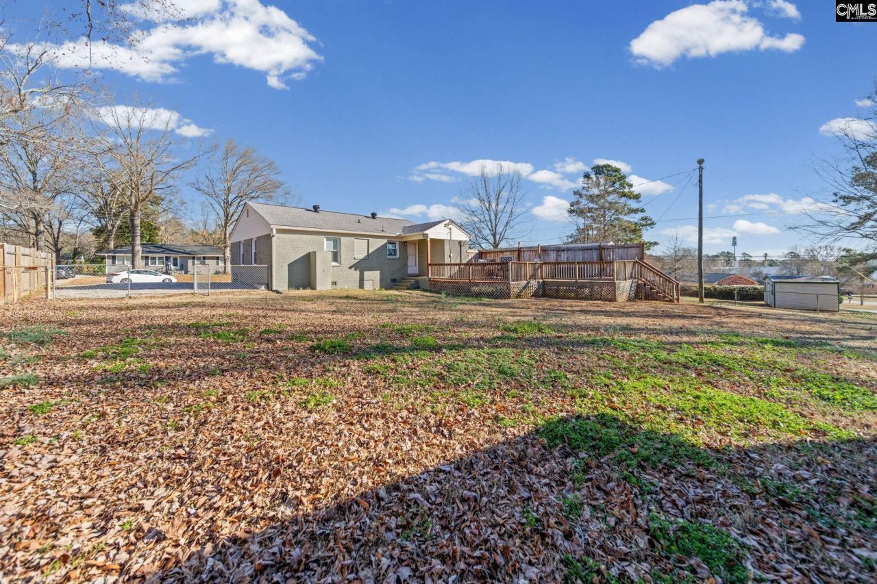 111 Berry Street Photo 24