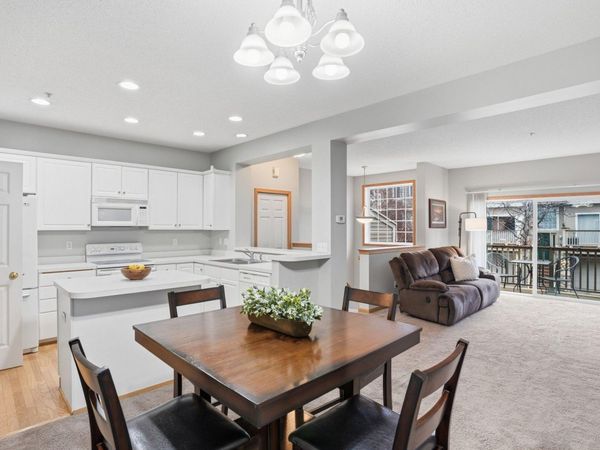 13848 52nd Avenue N, Plymouth, MN 55446