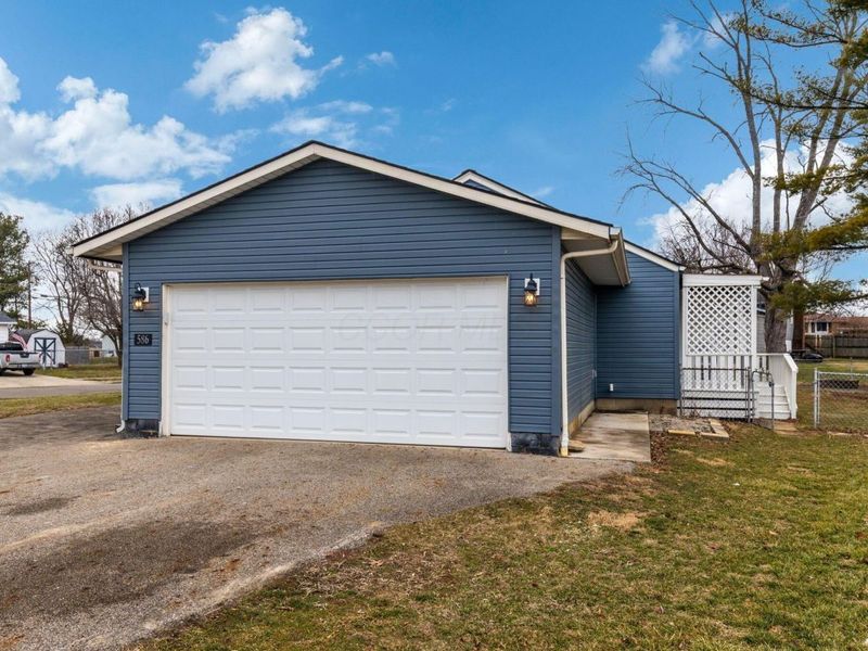 586 Mowrer Road, Circleville, OH 43113 Photo 3