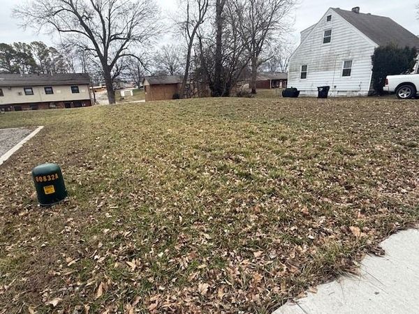 000 5th Street, Vienna, IL 62995