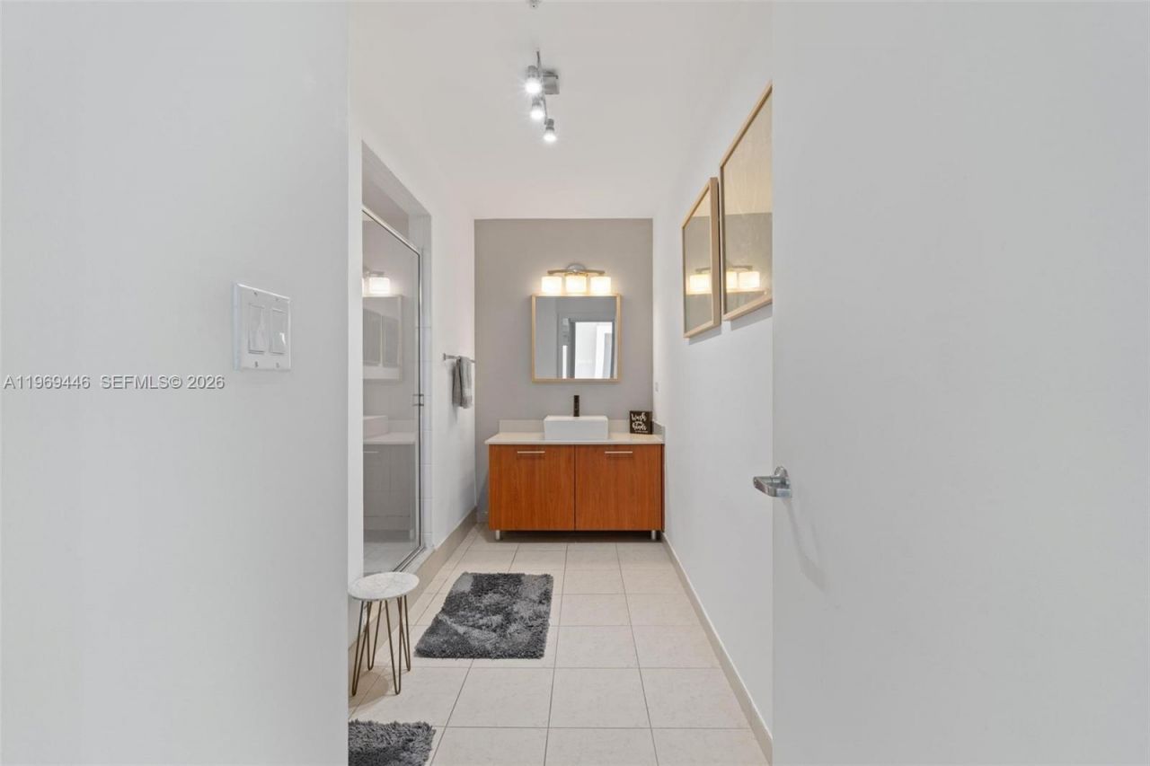 3301 NE 1st Ave, Unit L0304, Miami, FL 33137 Photo