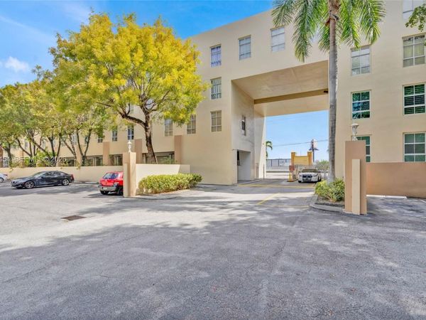 7400 W 20th Ave, Unit 402, Hialeah, FL 33016