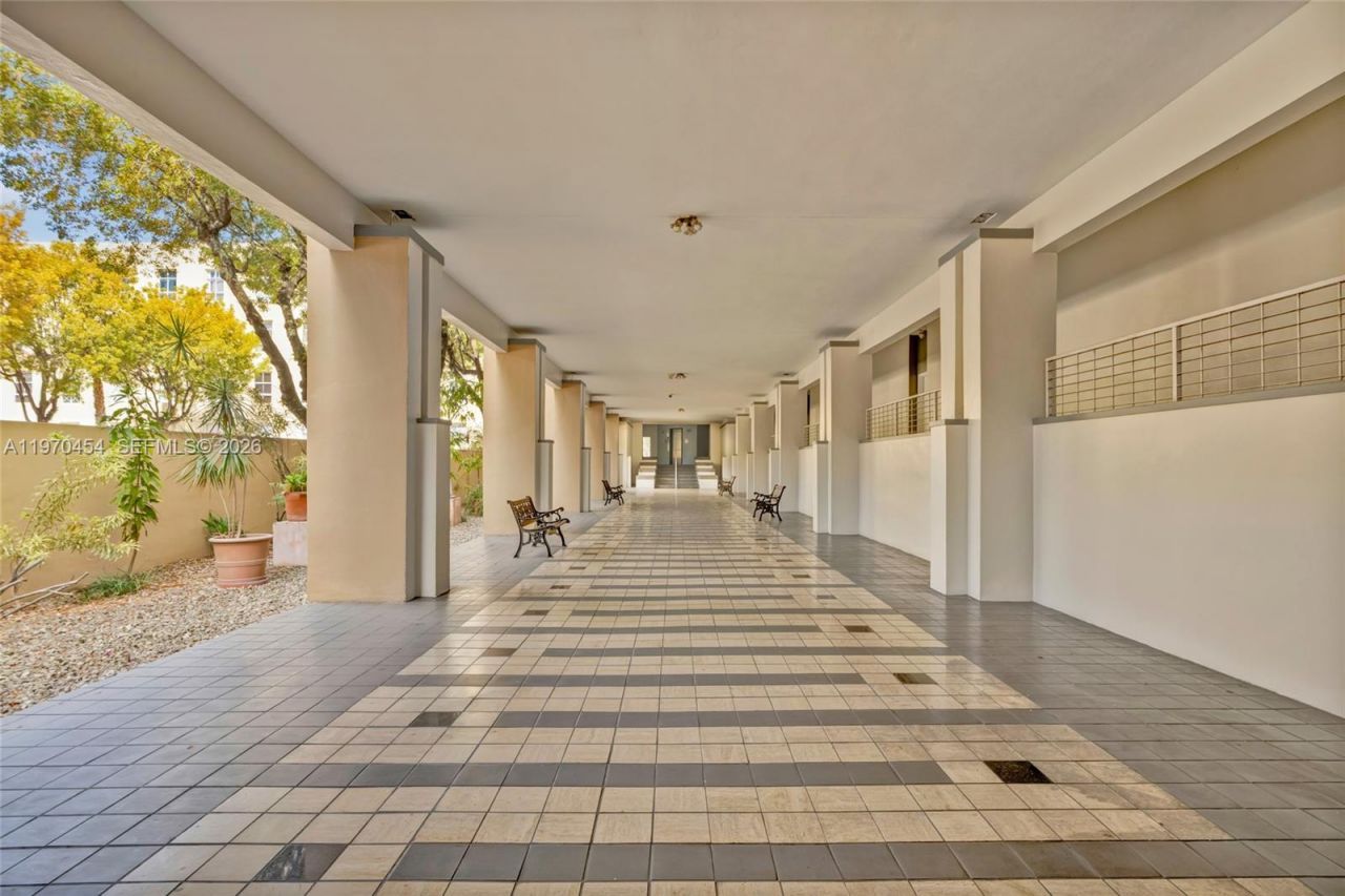 7400 W 20th Ave, Unit 402, Hialeah, FL 33016 Photo