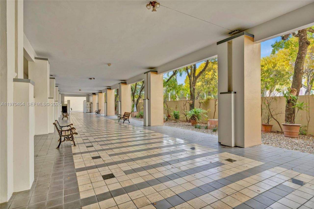 7400 W 20th Ave, Unit 402, Hialeah, FL 33016 Photo