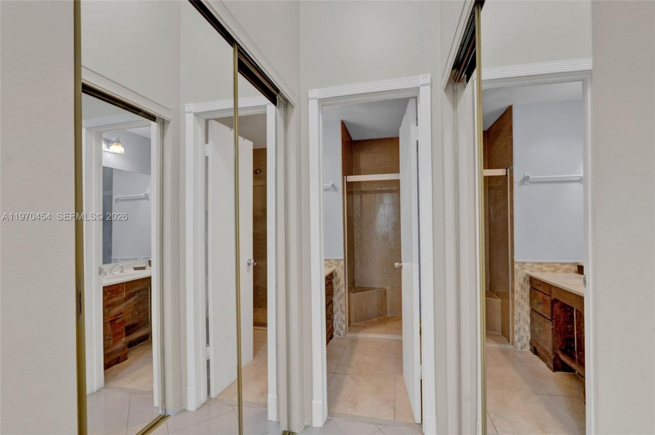 7400 W 20th Ave, Unit 402, Hialeah, FL 33016 Photo