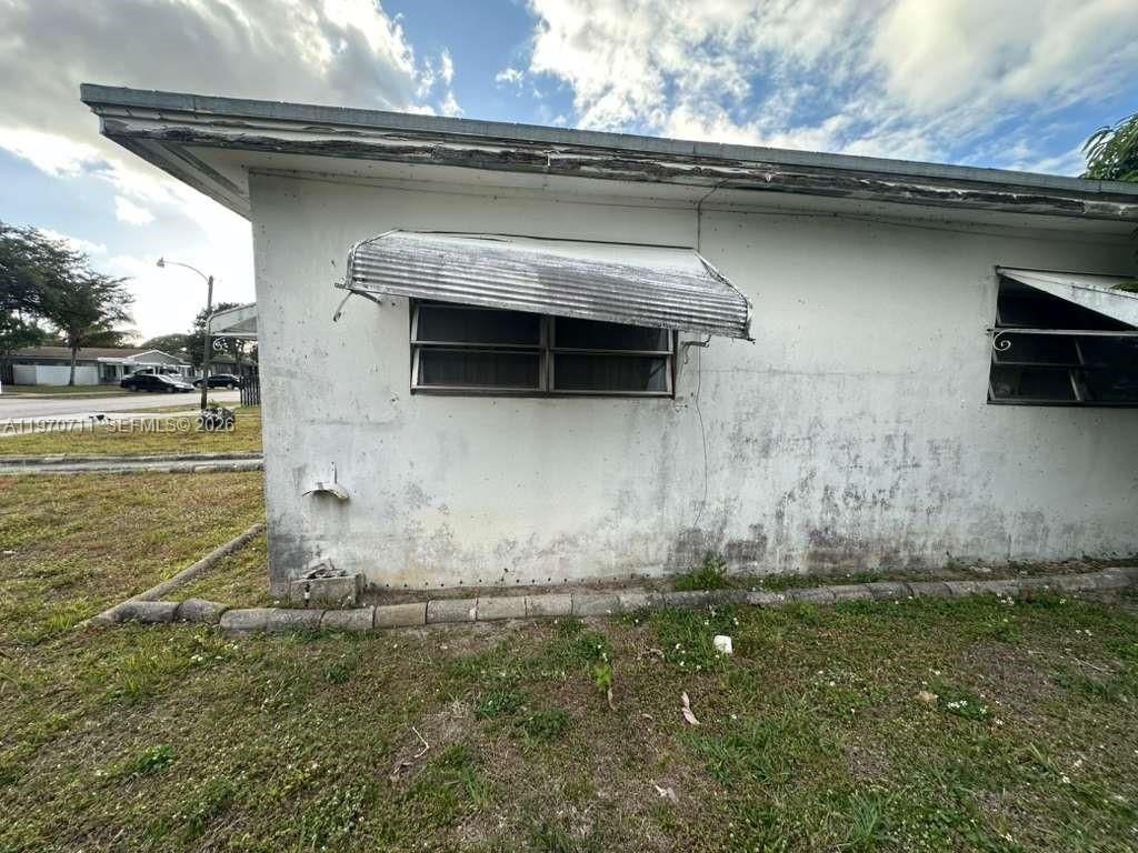 521 NW 189th Ter, Miami Gardens, FL 33169 Photo