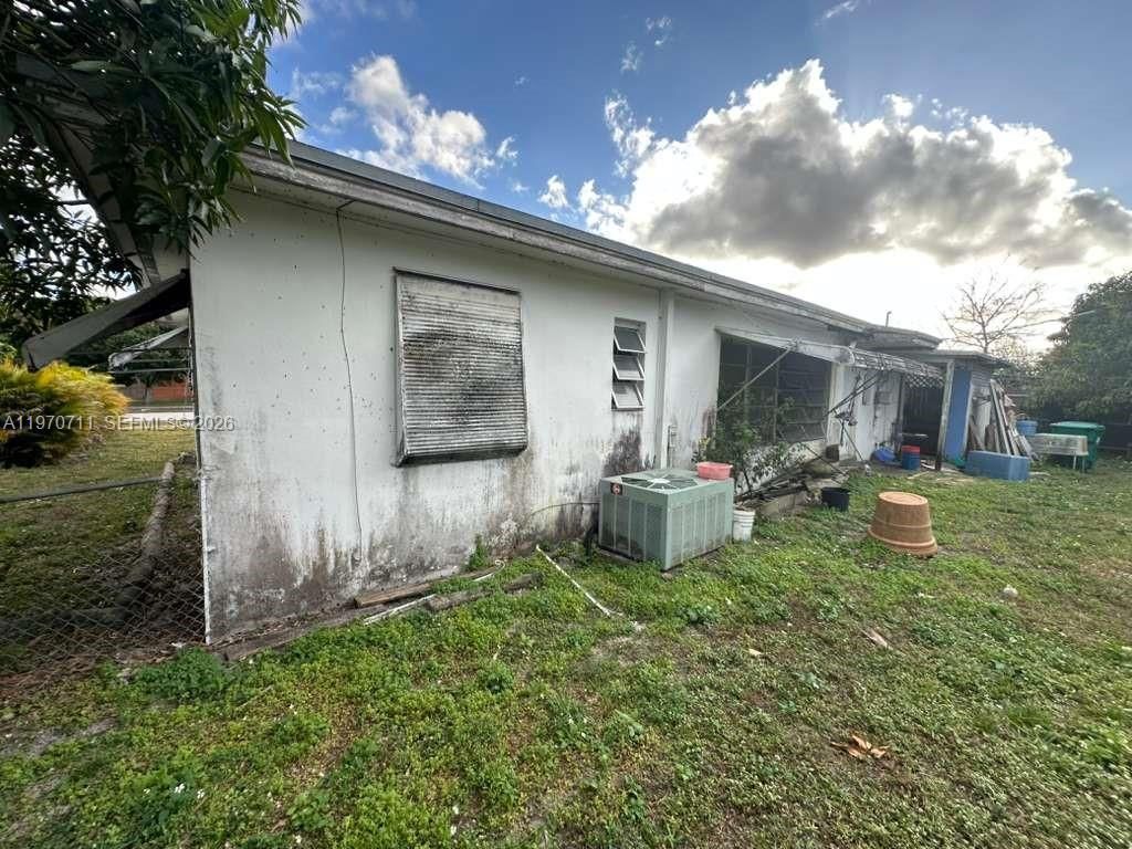 521 NW 189th Ter, Miami Gardens, FL 33169 Photo