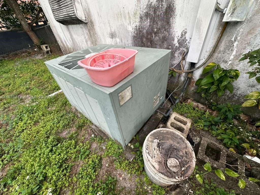 521 NW 189th Ter, Miami Gardens, FL 33169 Photo