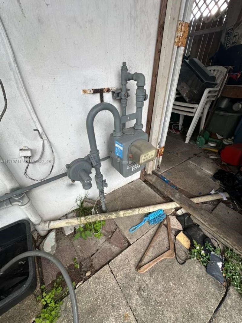 521 NW 189th Ter, Miami Gardens, FL 33169 Photo