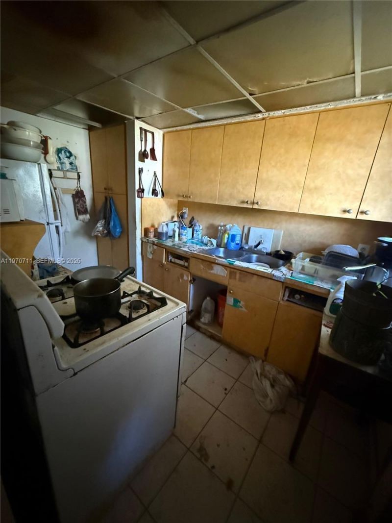 521 NW 189th Ter, Miami Gardens, FL 33169 Photo