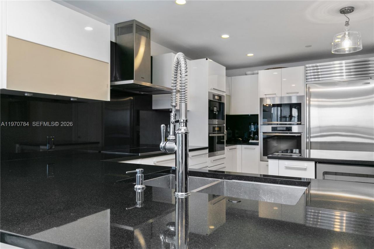 17121 Collins Ave , Unit 2905, Sunny Isles Beach, FL 33160 Photo