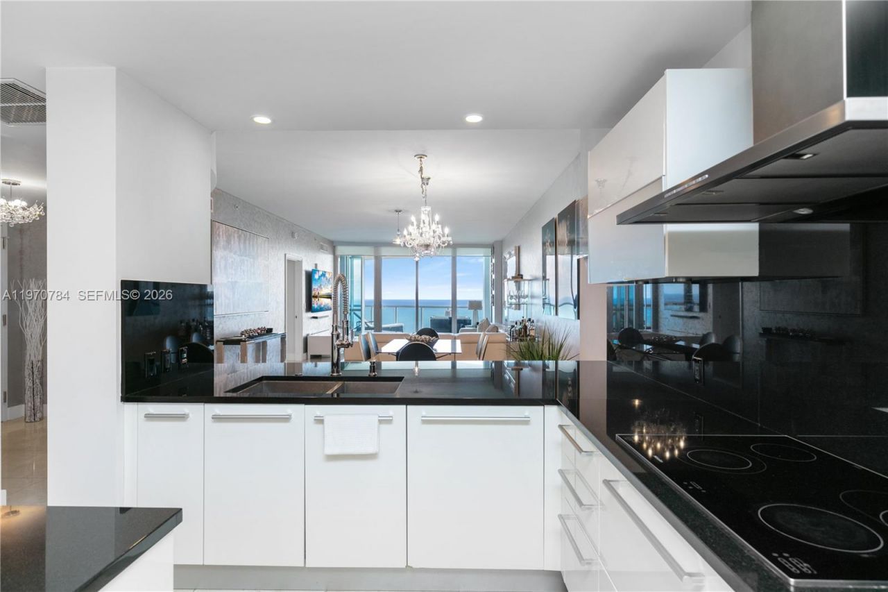 17121 Collins Ave , Unit 2905, Sunny Isles Beach, FL 33160 Photo