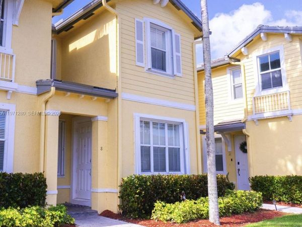 2928 SE 2nd St, Unit 8, Homestead, FL 33033