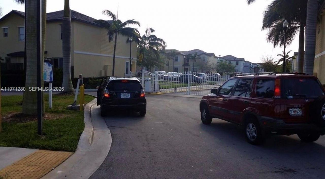 2928 SE 2nd St , Unit 8, Homestead, FL 33033 Photo