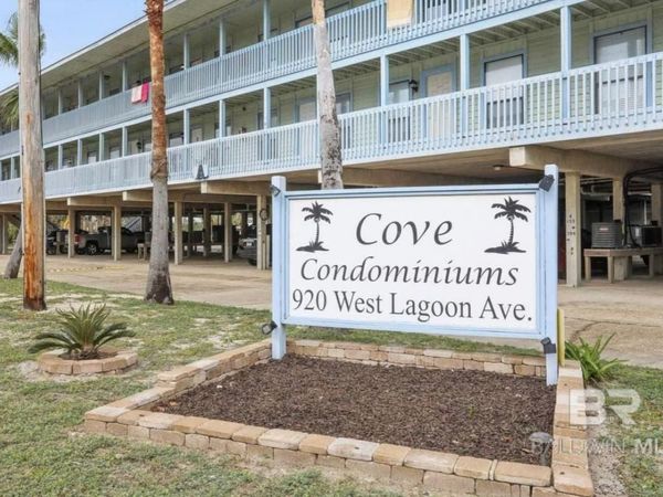 920 W Lagoon Avenue, Gulf Shores, AL 36542